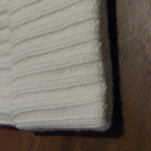 Elegant Ivory Knit Beanie - Picture 5 of 5